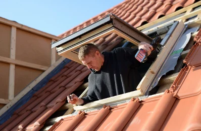 Pose de fenêtres de toit Velux à Monteaux